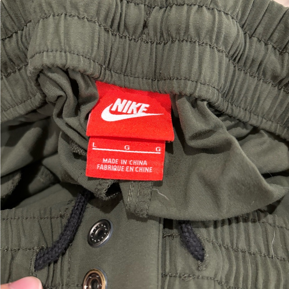 Nike Men’s Green pants ankle zip size large - Picture 8 of 10